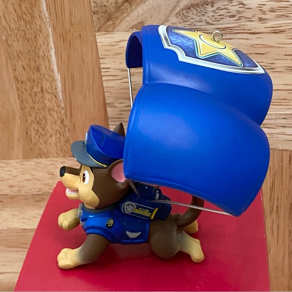 2021 Hallmark Paw Patrol The Movie Chase is on the Case Christmas Tree Ornament - Picture 7 of 13